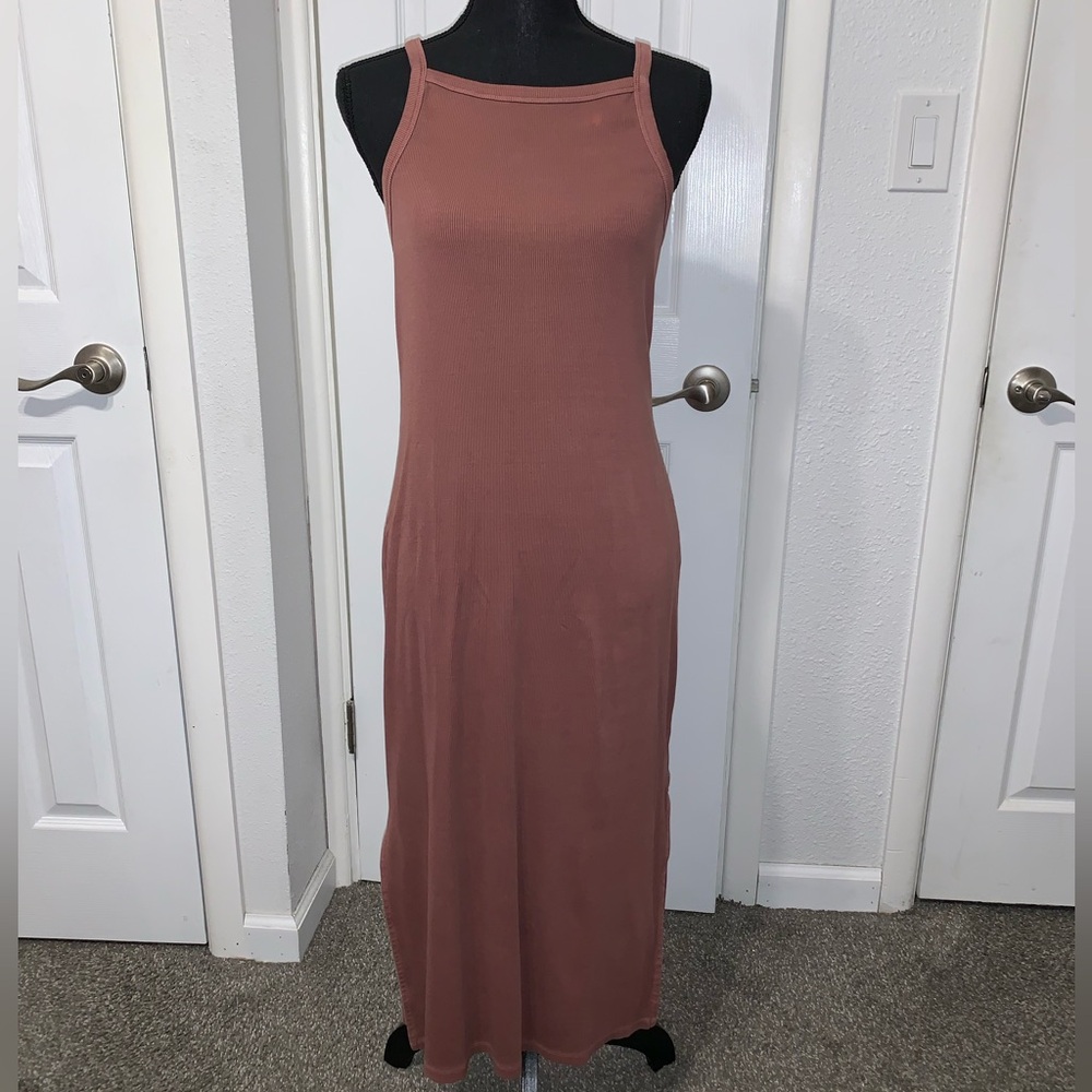Old Navy Ribbed Maxi Dress